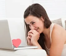 Mulher trai marido e faz sexo com IA; psicóloga alerta sobre os riscos