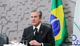 Um magote de cabra sem vergonha me tirou da Presidência da República, diz Collor