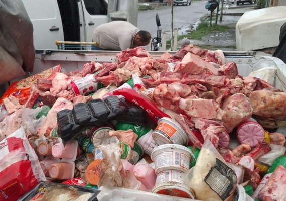 Vigilância apreende mais de 800 kg de alimentos impróprios no Vergel