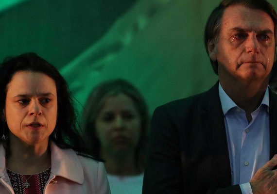 Convenção do PSL tem críticas ao centrão e Bolsonaro emocionado