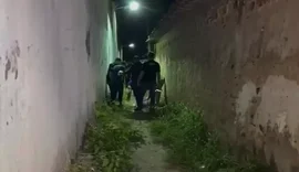 Ataque a tiros de encapuzados matam homem e ferem mulher no Litoral Sul