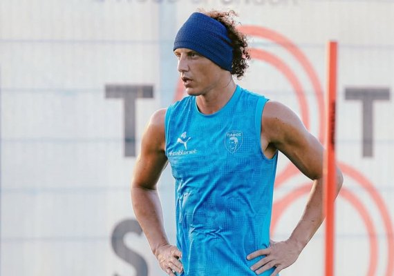 David Luiz admite mensagens com suposta amante, mas nega ameaças
