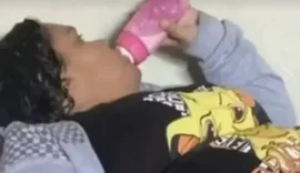 Mãe que acolheu estelionatária desabafa após o golpe: “Fiz mamadeira, dava chupeta”