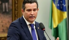 Ex-ministro decide disputar vaga para deputado estadual