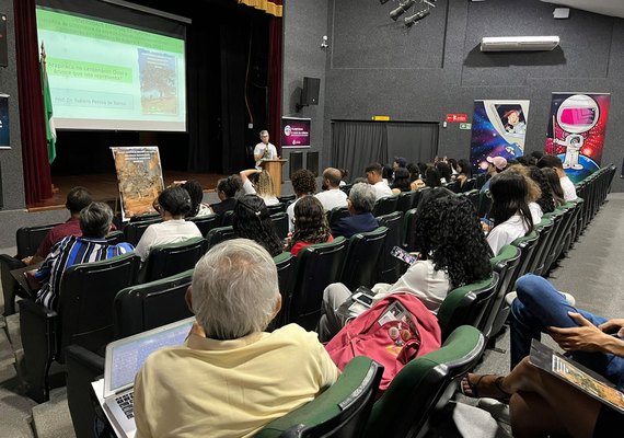 Reunião científica de pesquisadores debate a sistemática da árvore Arapiraca