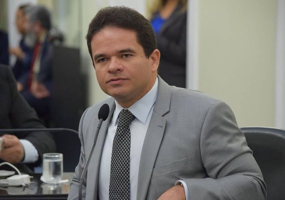 Deputados devem aprovar Orçamento Impositivo