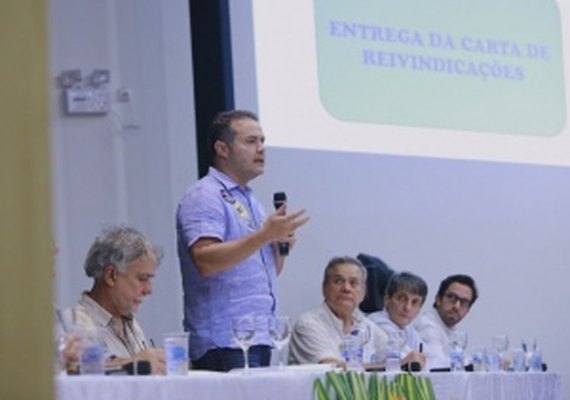 Em campanha, Renan Filho promete seguir investindo no Litoral Norte do estado