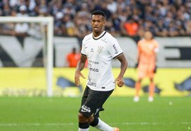 Brasileiro: Corinthians bate Fortaleza dentro de casa com gol contra
