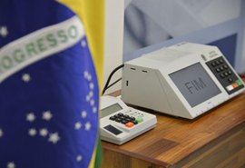 Ausência de justificativa por não votar impede expedição de documentos