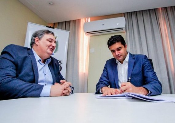 Rui Palmeira contrata recursos para obras na parte alta