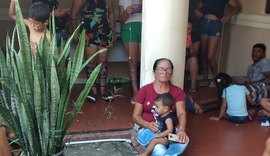 Comunidade indígena Karapotó faz protesto na sede da Funai em Maceió