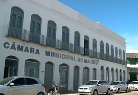 Projeto de lei para ampliar vagas na Câmara pode esbarrar no TSE