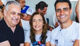 Gaspar avança em aliança com JHC sem exigir apoio a Flávio Bolsonaro
