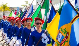 Desfile estudantil celebrou os 207 anos de Emancipação Política de Alagoas