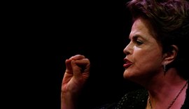 Infelizmente eu assinei a lei que criou a delação, diz Dilma