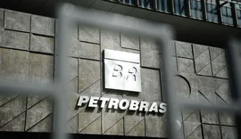 Petrobras afirma que suspensão de reajuste já anunciado traria 'desabastecimento' e 'caos'