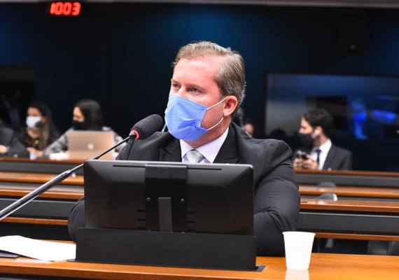 Marx Beltrão diz que vai se opor ao veto presidencial do reajuste salarial de agentes da saúde