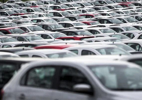 Emplacamentos de veículos cresceram 10% em julho