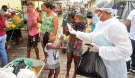 Prefeitura de Penedo distribui máscaras na feira livre em combate à Covid-19