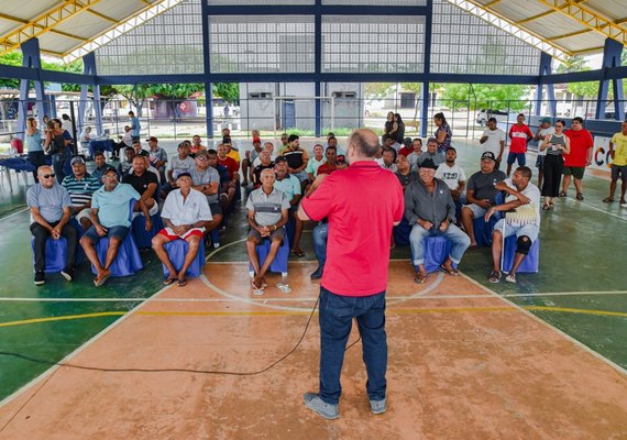 Secretaria Municipal de Saúde realiza ação de conscientização para o Novembro Azul