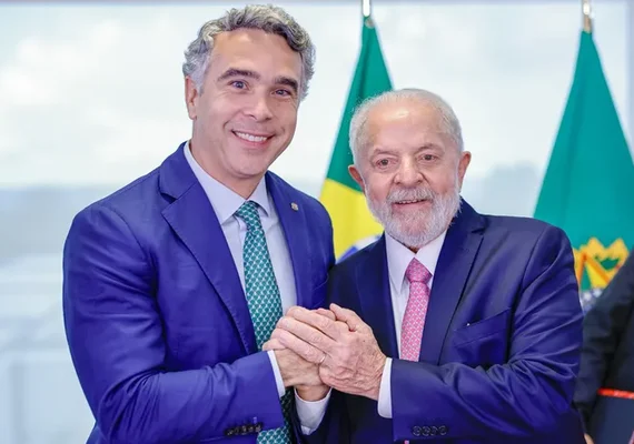 Rafael Brito é convidado especial na cerimônia de lançamento do Pé de Meia ao lado de Lula