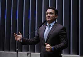 “Mantenha a sua viagem”, sugere ministro aos turistas que programaram visitar Maceió