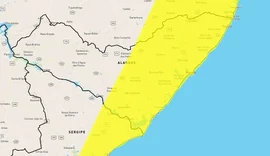 Inmet emite alerta amarelo de chuvas para 73 cidades de AL