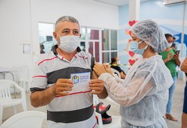 Arapiraquenses com comorbidades começam a ser vacinados nesta segunda (19)