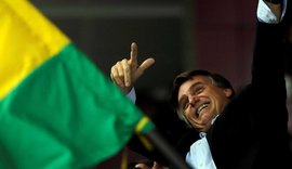 Bolsonaro vai assinar decreto de posse de armas nesta terça-feira