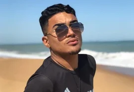 Ator de novela global diz ter sofrido homofobia nos bastidores