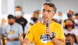 Atenção JHC e Paulo Dantas: 8 mil alunos precisam de escola em Maceió