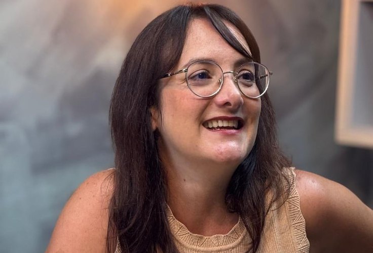 Geórgia Sales reúne trajetória nas áreas jurídica, artística, social e de comunicação