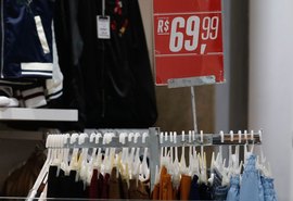 Confiança do empresário do comércio sobre 1,4% em janeiro, diz CNC