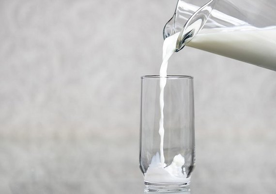 CNA e federações discutem redução das importações de leite e estímulo da produção interna