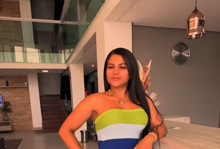 Influenciadora denuncia invasão de privacidade e venda ilegal de conteúdos íntimos na internet