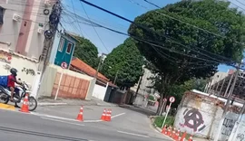 Trânsito da Gustavo Paiva divide opiniões: comerciantes relatam queda de até 70% nas vendas