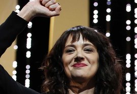 Atriz revela que foi estuprada por produtor de cinema