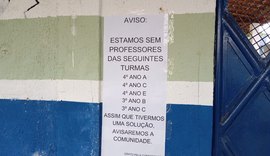 Escola municipal inicia ano letivo sem professores, em Maceió