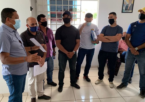 Prefeito anuncia novo piso salarial da Guarda Municipal de Palmeira