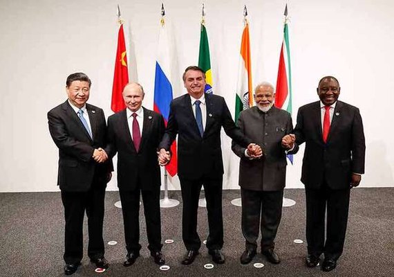 Governo brasileiro deixa de pagar aporte ao banco do Brics