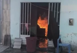 Homem ateia fogo na casa da mãe depois de ser contrariado