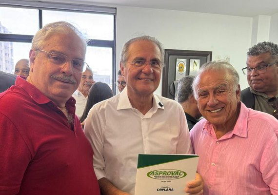 Presidente da Faeal busca apoio para setor da cana com Renan Calheiros