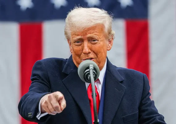 Trump ameaça países que se alinhem ao Brics com tarifa de 10%