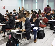 Enem 2025 tem 73% de presença no primeiro dia