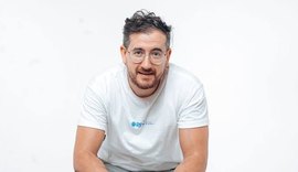 Afonso Padilha volta a Maceió com seu novo show de comédia 'Como nossos pais''