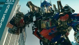Michael Bay e Spielberg voltam para comandar novo filme de Transformers