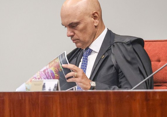 Moraes abre ação contra Flávio Bolsonaro por suposta calúnia a Lula