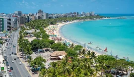 IMA aponta 15 trechos impróprios para banho no litoral de Alagoas