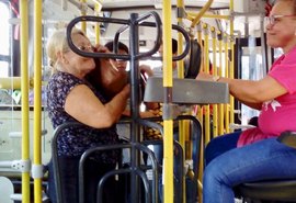 Sinturb adere ao Outubro Rosa e conscientiza rodoviárias e passageiras