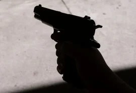 Homem é preso por porte ilegal de arma durante abordagem na Jatiúca